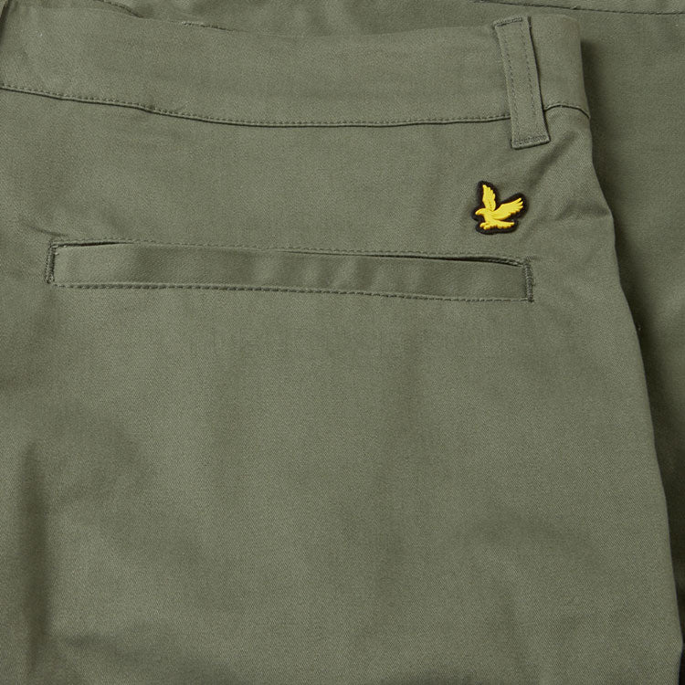  Lyle & Scott Course Stretch Chino Golf Shorts (Cactus Green) Stretch Construction With Iconic Gold Eagle